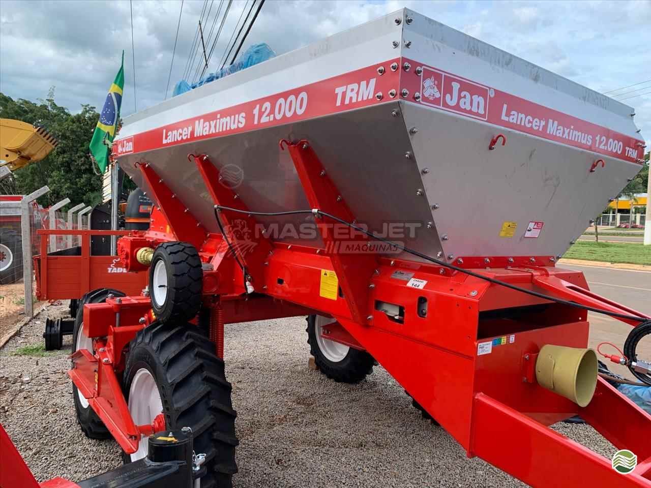 IMPLEMENTOS AGRICOLAS DISTRIBUIDOR CALCÁRIO 12000 Kg Master Jet Máquinas CAMPO VERDE MATO GROSSO MT